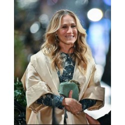 Carrie Bradshaw And Just Like That S02 Poncho