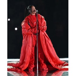 Rihanna Sparks Super Bowl Coat Rihanna Sparks Super Bowl Coat