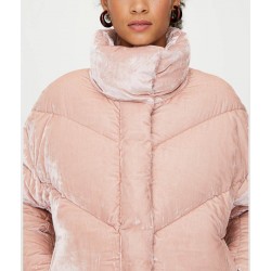 Wynonna Earp S04 Waverley Earp Puffer Jacket
