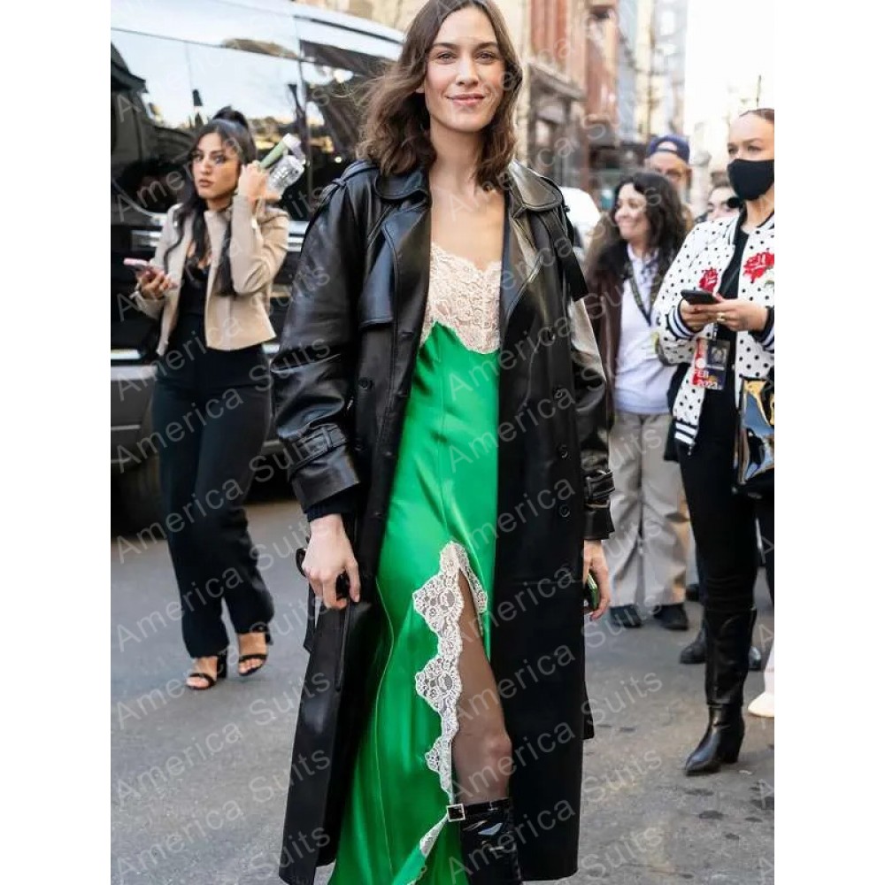 Alexa Chung makes us want to own a fancy leather coat