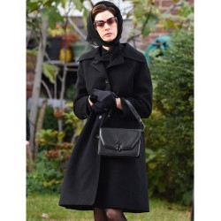 Anne Hathaway Armageddon Time Black Coat