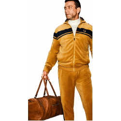 Daniel Ings The Gentlemen 2024 Yellow Velvet Tracksuit