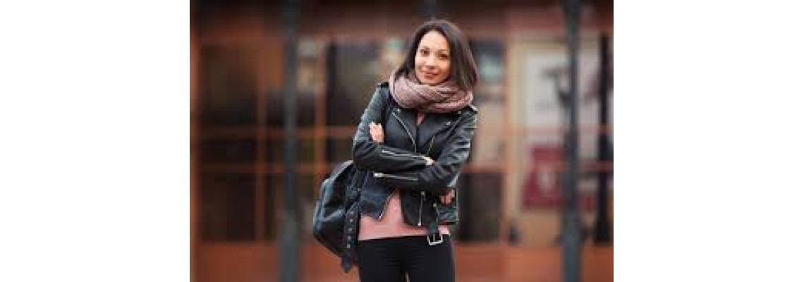 How Should a Leather Jacket Fit a Woman How Should a Leather Jacket Fit a Woman