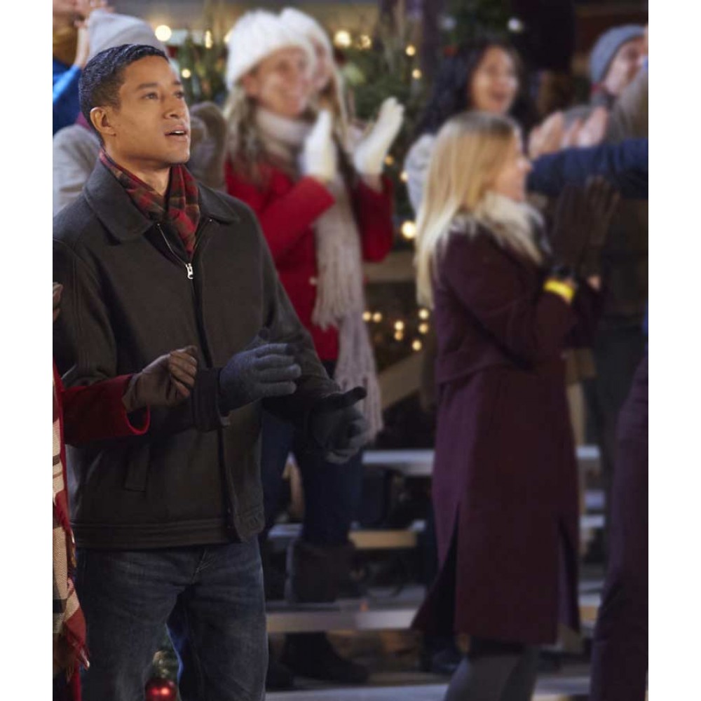 Kevin Snyder A Christmas Tree Grows in Colorado Jacket