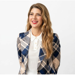 Marisa Tomei You're Dating A Narcissist Checkered Blazer