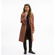 Marisa Tomei You're Dating A Narcissist Classic Copper Coat