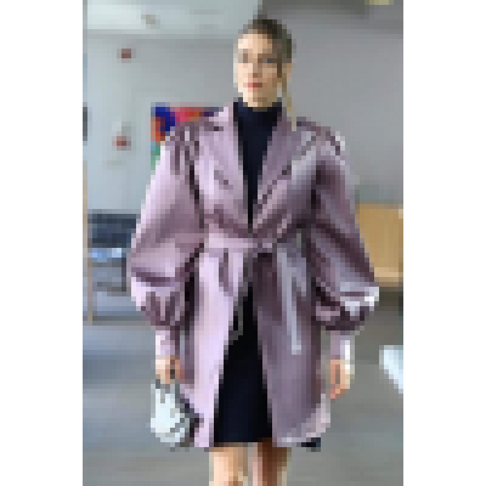 Öznur Serçeler's iconic style