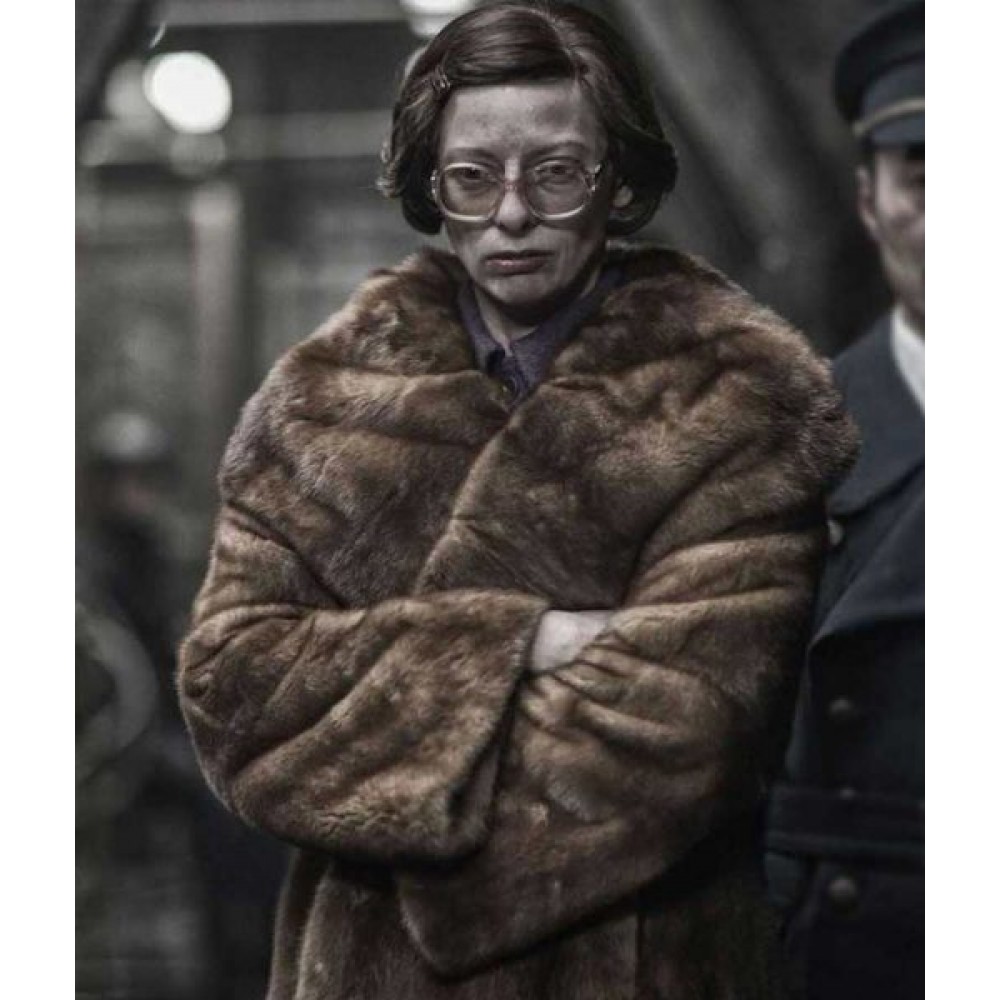 Snowpiercer Tilda Swinton Fur Coat, image size:1000x1000