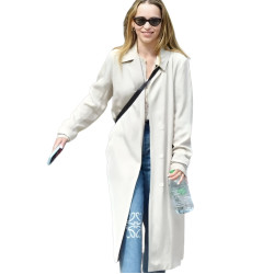 Street Style Emilia Chlarke Trench Coat