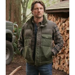 Virgin River Martin Henderson Vest