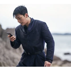 Squid game Wi Ha joon Black Coat