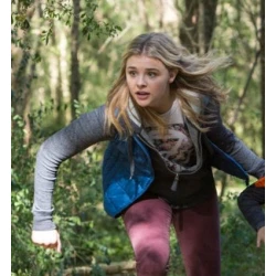 The 5th Wave Chloe Grace Moretz Puffer Vest The 5th Wave Chloe Grace Moretz Puffer Vest