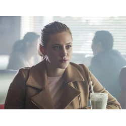 Riverdale S02 Lili Reinhart Brown Coat
