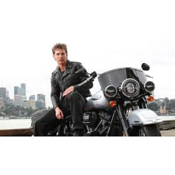 Austin Butler Jacket Style the Brown Corduroy to look like a Star