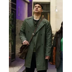 Pitch Perfect Bumper in Berlin Flula Borg Coat
