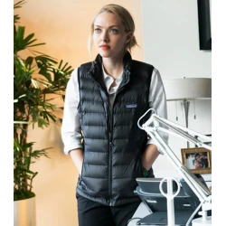Elizabeth Holmes The Dropout 2022 Vest