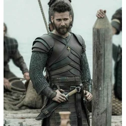 Finan The Last Kingdom S04 Vest