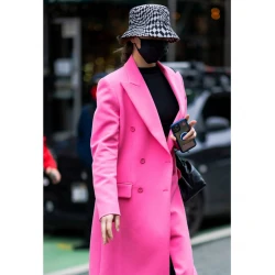 Hailee Steinfeld Pink Coat