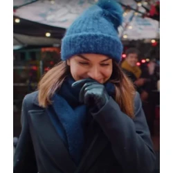 Johanne Home for Christmas Season 02 Coat