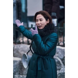 Kim Sun-young Concrete Utopia 2023 Blue Coat Kim Sun-young Concrete Utopia 2023 Blue Coat