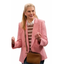 Leanne S02 Kristen Johnston Pink Blazer Leanne S02 Kristen Johnston Pink Blazer