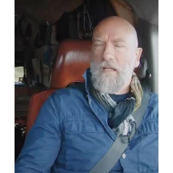 Men in Kilts: A Roadtrip with Sam and Graham Blue Jacket