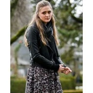 Sophie Dixson A Million Little Things S02 Jacket