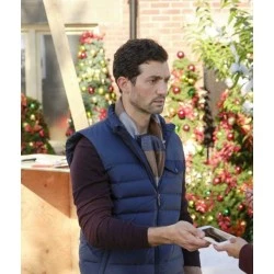The Christmas Ring David Alpay Vest