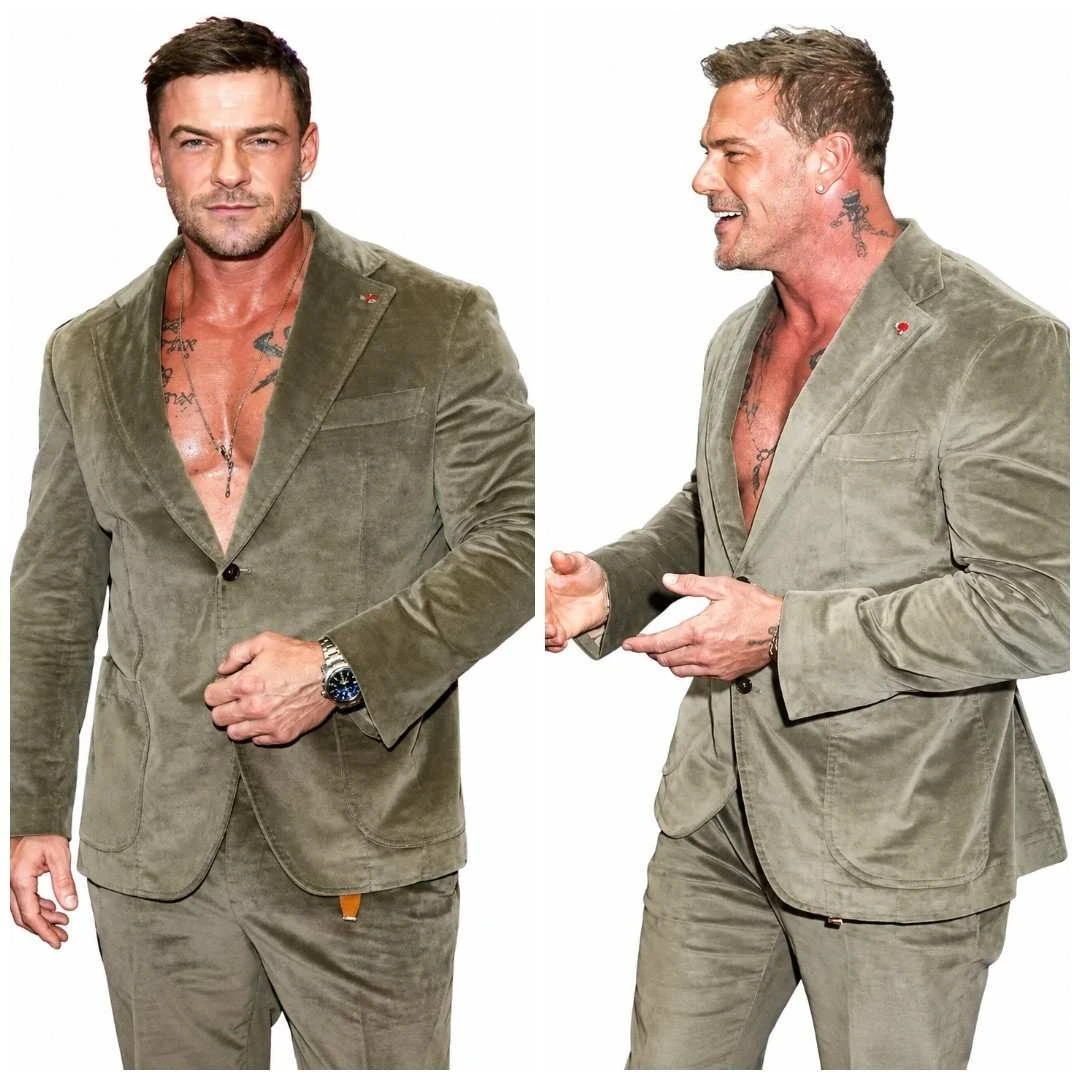 Alan Ritchson wearing the Green 2-Piece Suit in Motor City 2026