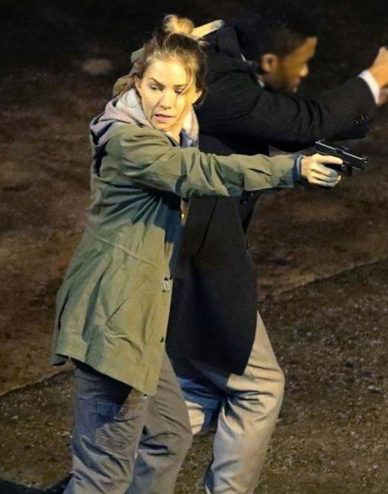 21 Bridges Sienna Miller Green Jacket Sienna-Miller-21-bridges-Green-Jacket-420x494