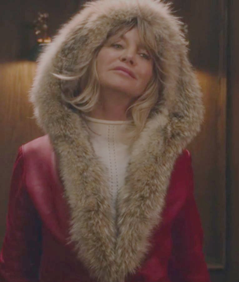 The Christmas Chronicles Goldie Hawn Red Parka The Christmas Chronicles Goldie Hawn Red Parka