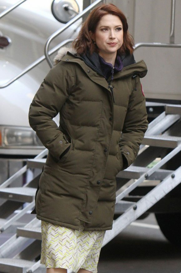Ellie Kemper The Stand-In Puffer Coat Ellie-Kemper-The-Stand-In--Green-Parachute-Jacket